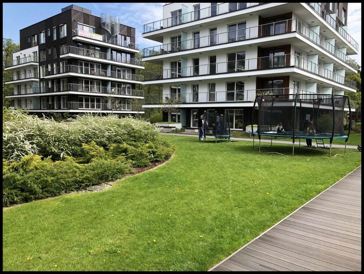 Family Apartment Golden Tulip Miedzyzdroje Exteriör bild